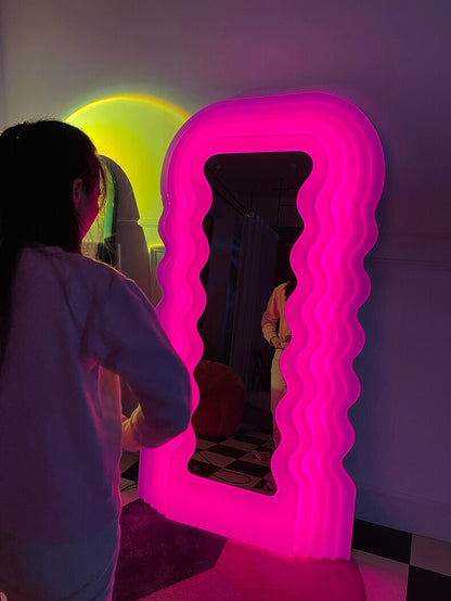 Led Light Standing Mirror Art Irregular Modern Wavy Luxury Lamp Full Length Mirror