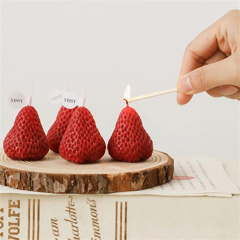 2pcs Strawberry Decorative Aromatic Candles